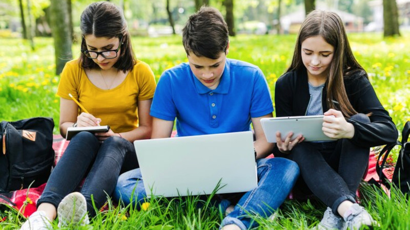 Students buy Degree Online